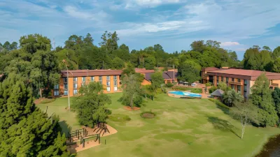 African Sky Hotels - Pine Lake Inn