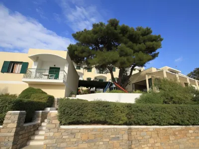 Anthemis Hotel Apartments Hotels near Σε Στεριά και Θάλασσα "Army & Navy Store"