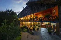MT House SaPa Hotels near Tắm thuốc lá Dao Đỏ -Tả Phìn Cty cp sapanapro Lý Láo Lở