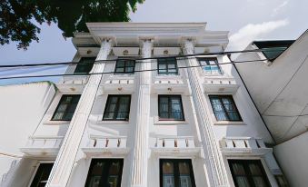 Urbanview Hotel Sultan Palace Malang