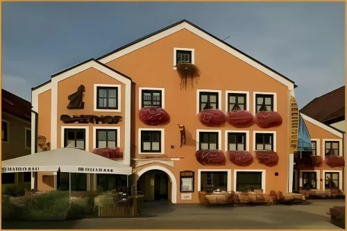 Hotel Die Gams Hotels in Berching