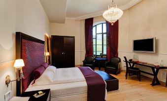 Moxa Bucharest Boutique Hotel