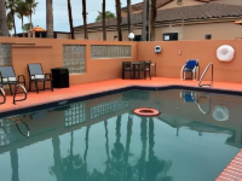 南帕諸島温德姆速8酒店 南帕諸島酒店