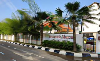 Samsuria Beach Apartment Resort