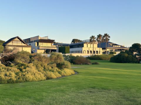 3 GrandKing Executive Art Living House