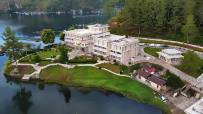 Portola Grand Renggali Hotel Takengon Hotels in Mongal