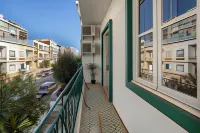 Lemon Hostel Faro Hotels in Pechao