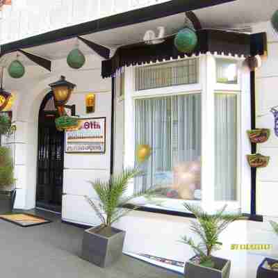 St Martins Guest House Hotel Exterior