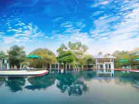 Oak Ray Elephant Lake Hotels in Avudangawa