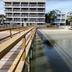 Harbor Inn