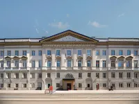 Stradom House, Autograph Collection