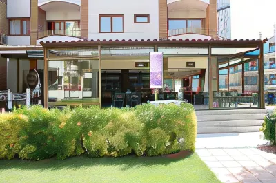 Aparthotel Las Mariposas Các khách sạn ở Lloret Blau