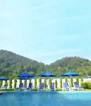 Avi Pangkor Beach Resort - Beach