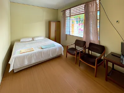 Valencia Homestay Redpartner Các khách sạn ở Parapat