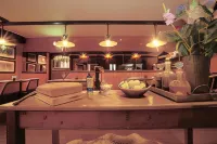The Bull Hotel Hotels in Lechlade