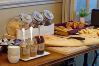 Hôtel le Terminus et son restaurant Côte à Côte - Chambres rénovées - petit déjeuner