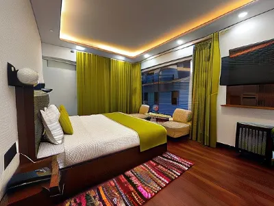 The Warrick Homestay, A Luxe Stay Near Mall Road, Shimla