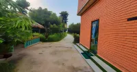 Tharu Mango Garden Resort
