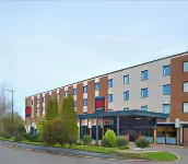 Radisson Red Gatwick Airport Hotels in London