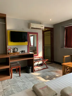 Hotel Mustika Senen 모나스 호텔