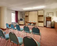 Quality Inn & Suites Hotels in Clinton