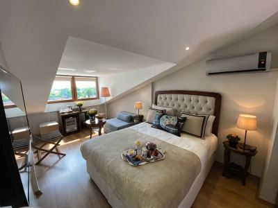 Four Doors Hotel