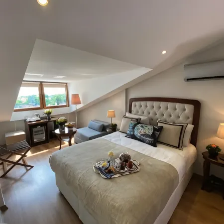 Four Doors Hotel Отели рядом с достопримечательностью «Гранд-базар»