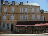 Hostellerie de La Poste Hotels in Clamecy