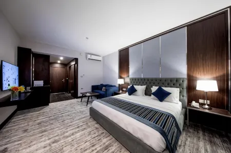 Lily Hotel Suite Mubarraz Отели в г. Эль-Мубарраз