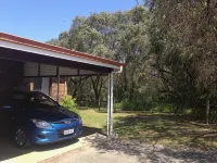 Emu Beach Chalets - Parkplatz