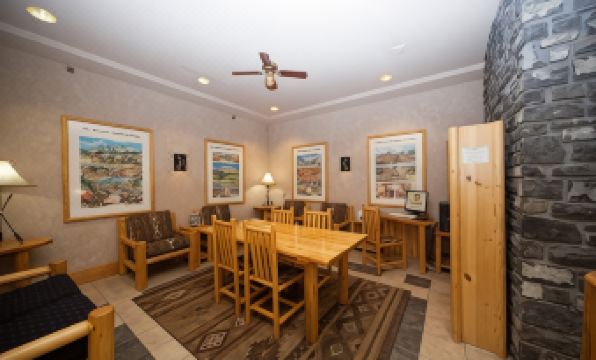 Brewster Mountain Lodge