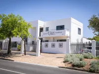 Cape Pillars Boutique Hotel Hotels near Ipic Shopping Centre