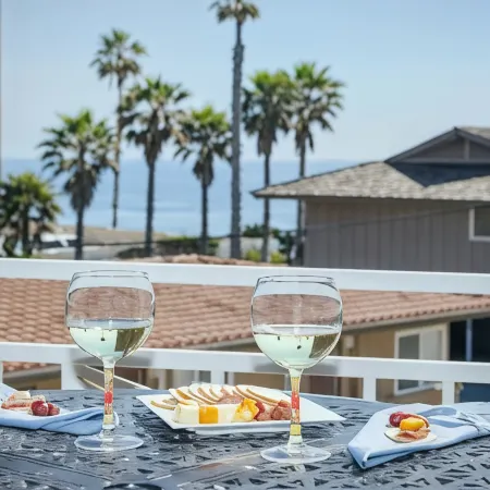 Pacific Shores Inn Отели рядом с достопримечательностью «Пасифик-Бич»