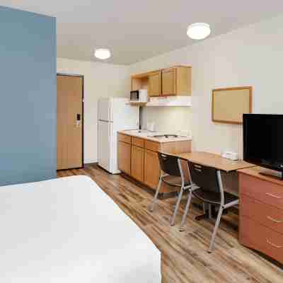 WoodSpring Suites Des Moines Pleasant Hill Rooms