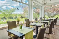 HofHotel Krähenberg Hôtels à : Neustadt en Holstein