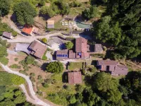 Agriturismo Pian di Fiume Hotels near Chiesa Di San Pietro a Corsena