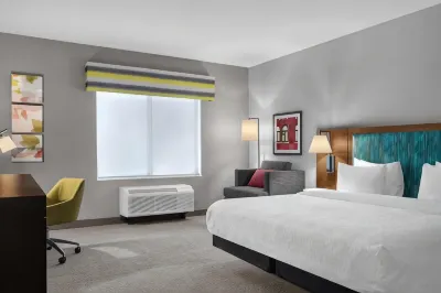 Hampton Inn & Suites Orangeville, ON Hotels in Erin