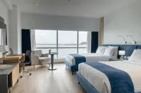 Wyndham Guayaquil Puerto Santa Ana Hotels near Monument to Gabriel Garcia Moreno