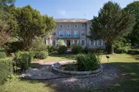 Domaine du Vern Hotels in Saint-Affrique