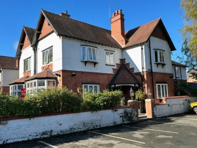 Chester House Guest House Hotels near Small Park