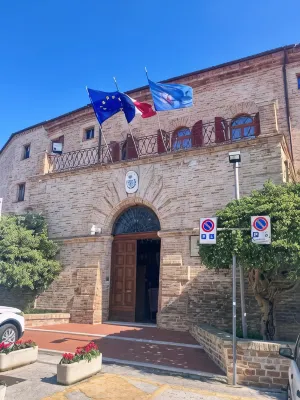 B&B Residenza Leonardo فنادق في Falconara Marittima