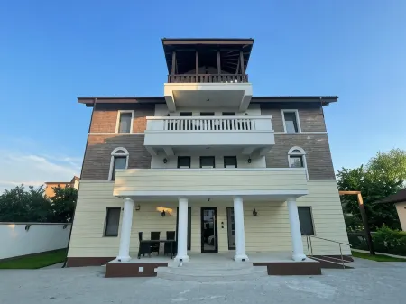 Iarca Inn Отели рядом с Аэропорт Райан-Филд