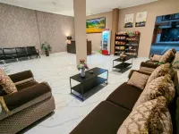 Joy Hotel Hotel di Brantiraya