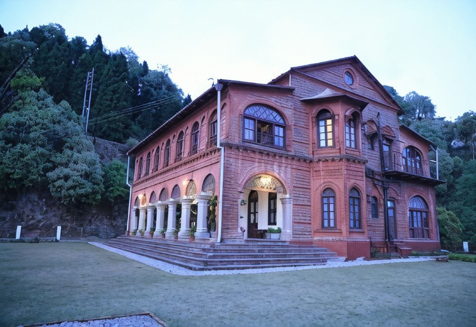 hotel overview picture