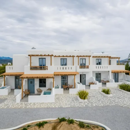 Naxos Finest Hotel & Villas