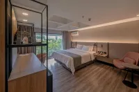 Lettera Hotel - parking
