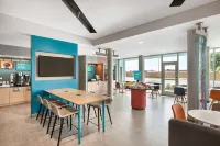 Avid Hotel Auburn - University Area