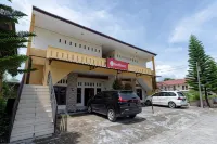 RedDoorz at Pariban Homestay Parbaba Hotels near Pantai Pulo Tao