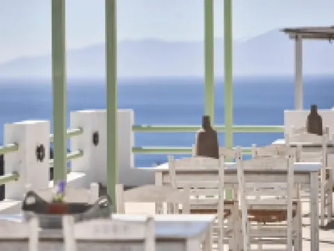 Antamoma Suites Hotels in Kythnos