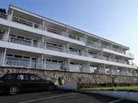 Devoncourt Devoncoast SeaView Apartments Hotel a Brixham